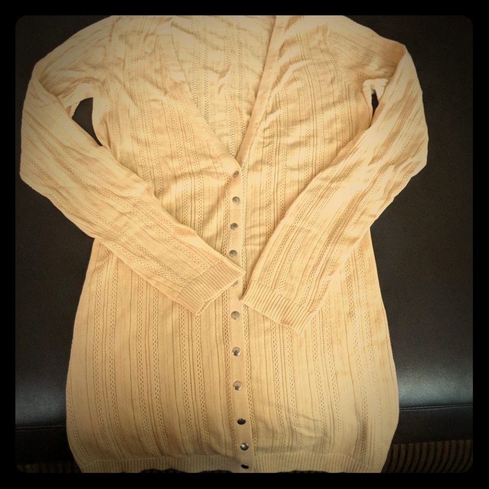 Tunic length v-neck button up knit cardigan